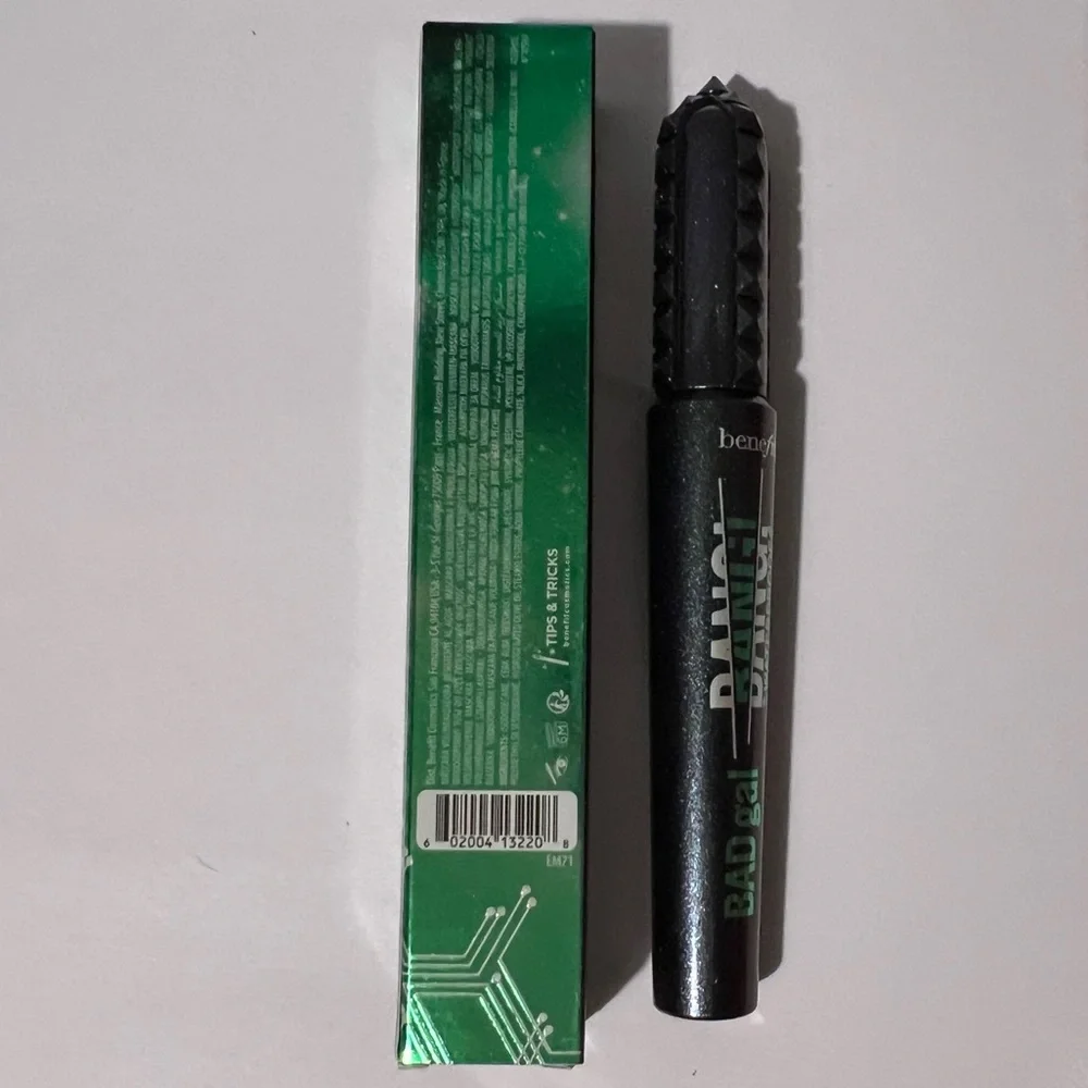 Benefit badgal bang